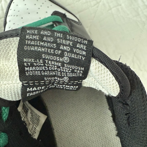 100% Authentic Nike Dunk Low WMNS Panda - Black/White - Picture 12 of 12